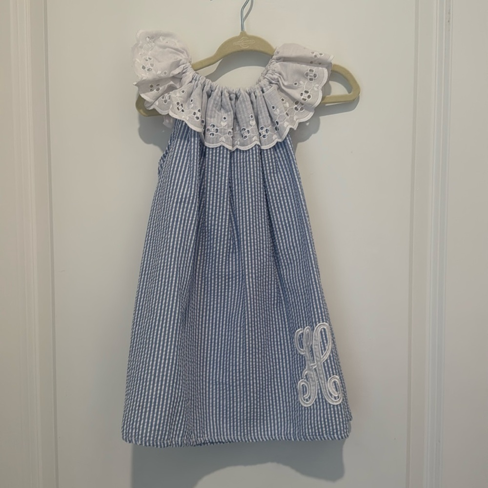 Boutique dress (caught ya lookin’)- 24 months